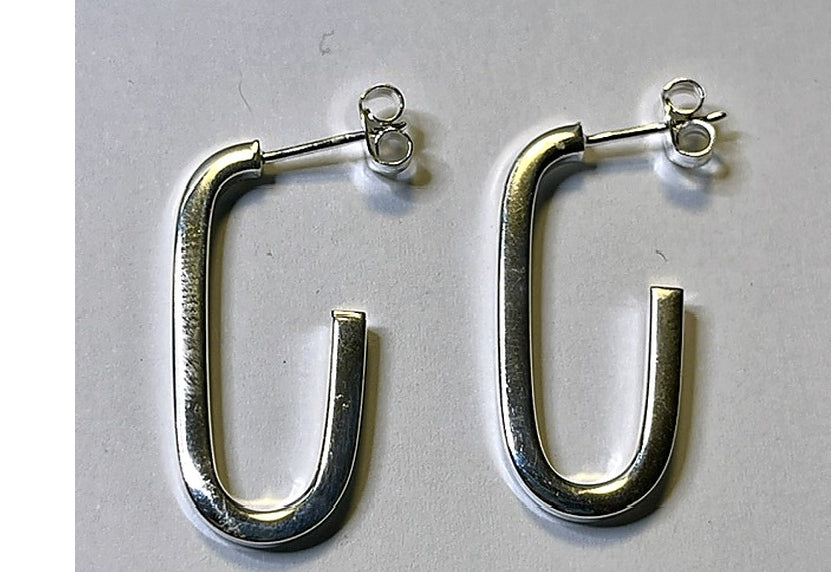 Orecchini Geometrici in Argento 925 – 32 × 16 mm